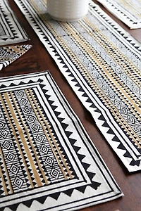Be Deva Table Set Geometric