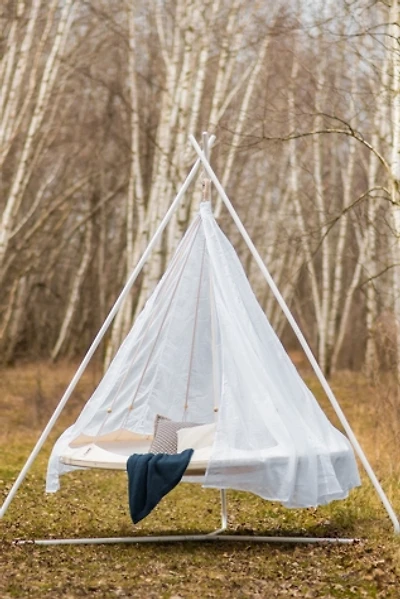 TiiPii Bed Classic Steel Stand