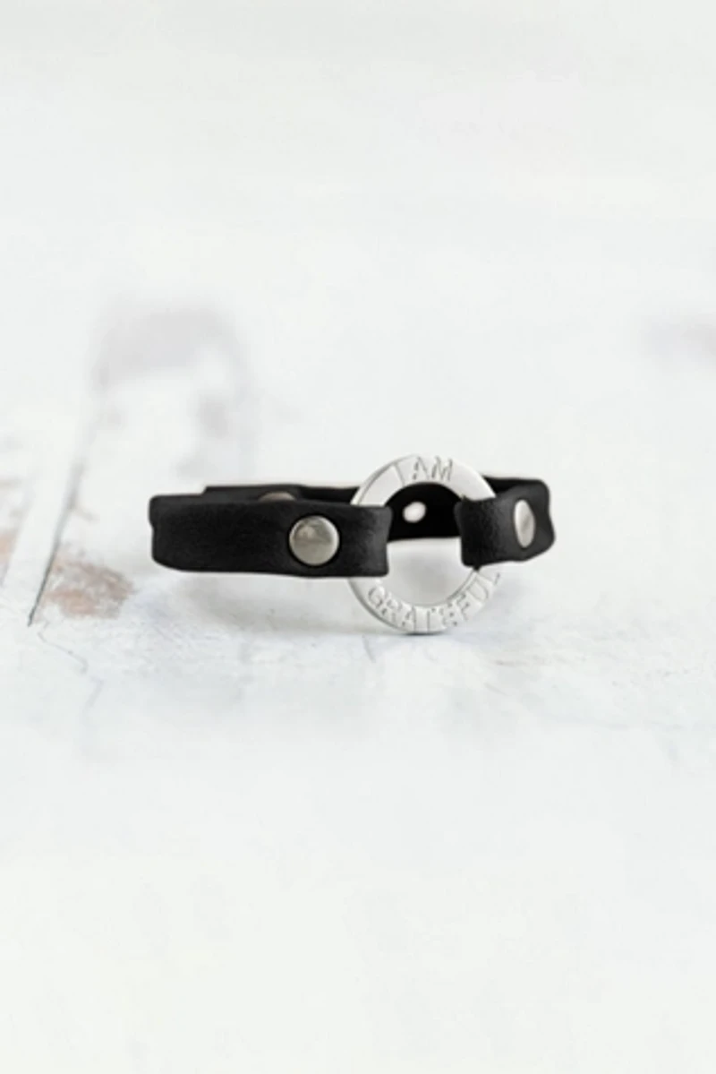 Giving Bracelets Brushed Silver I Am Grateful Mantra Bracelet