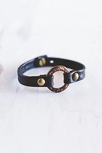 Giving Bracelets Circle Of Love Leather Bracelet