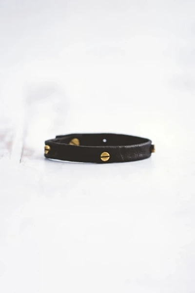 Giving Bracelets Connected Leather Bracelet