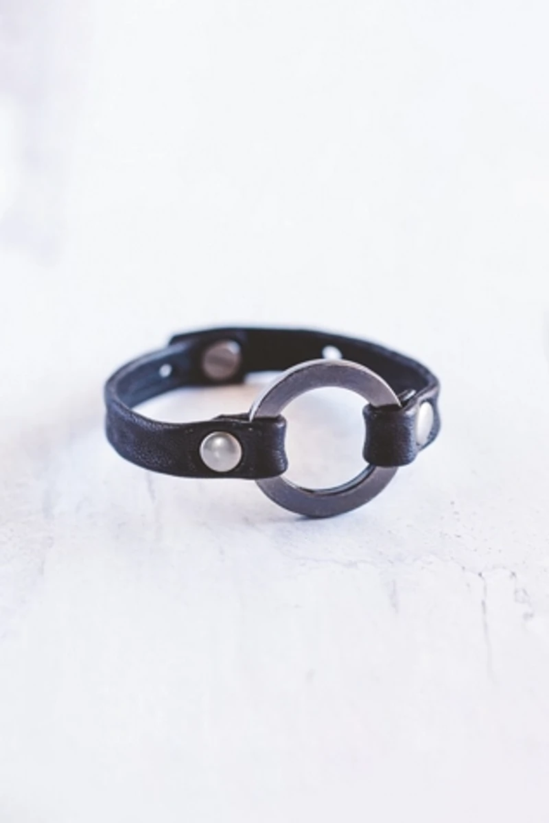 Giving Bracelets Antique Silver Grounding Leather Bracelet