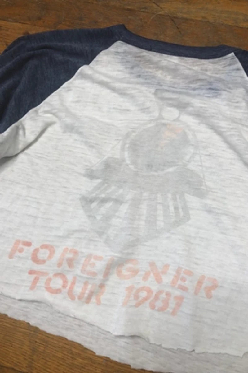 Well Worn 1981 Foreigner Tour Raglan Selected by Cherry
