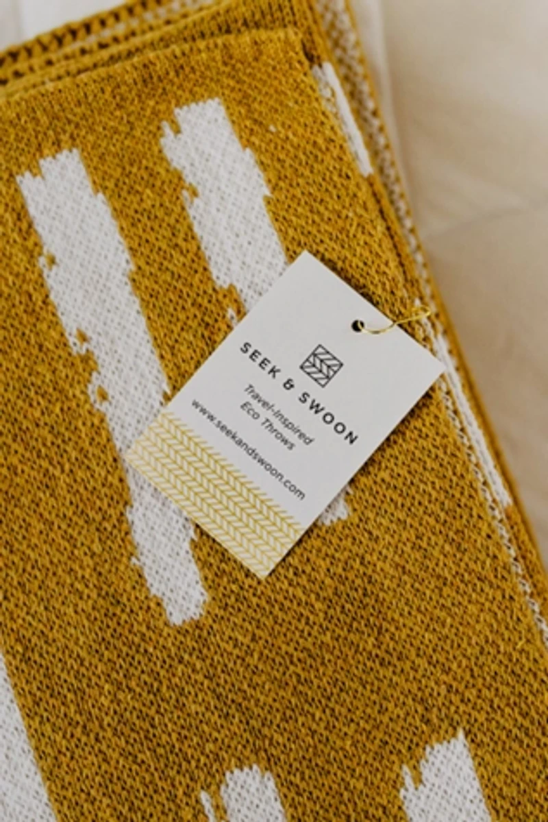 Seek & Swoon Diana Throw Blanket