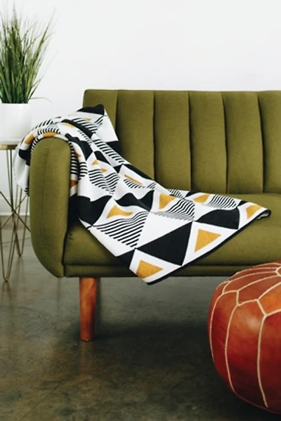 Seek & Swoon Envie Throw Blanket