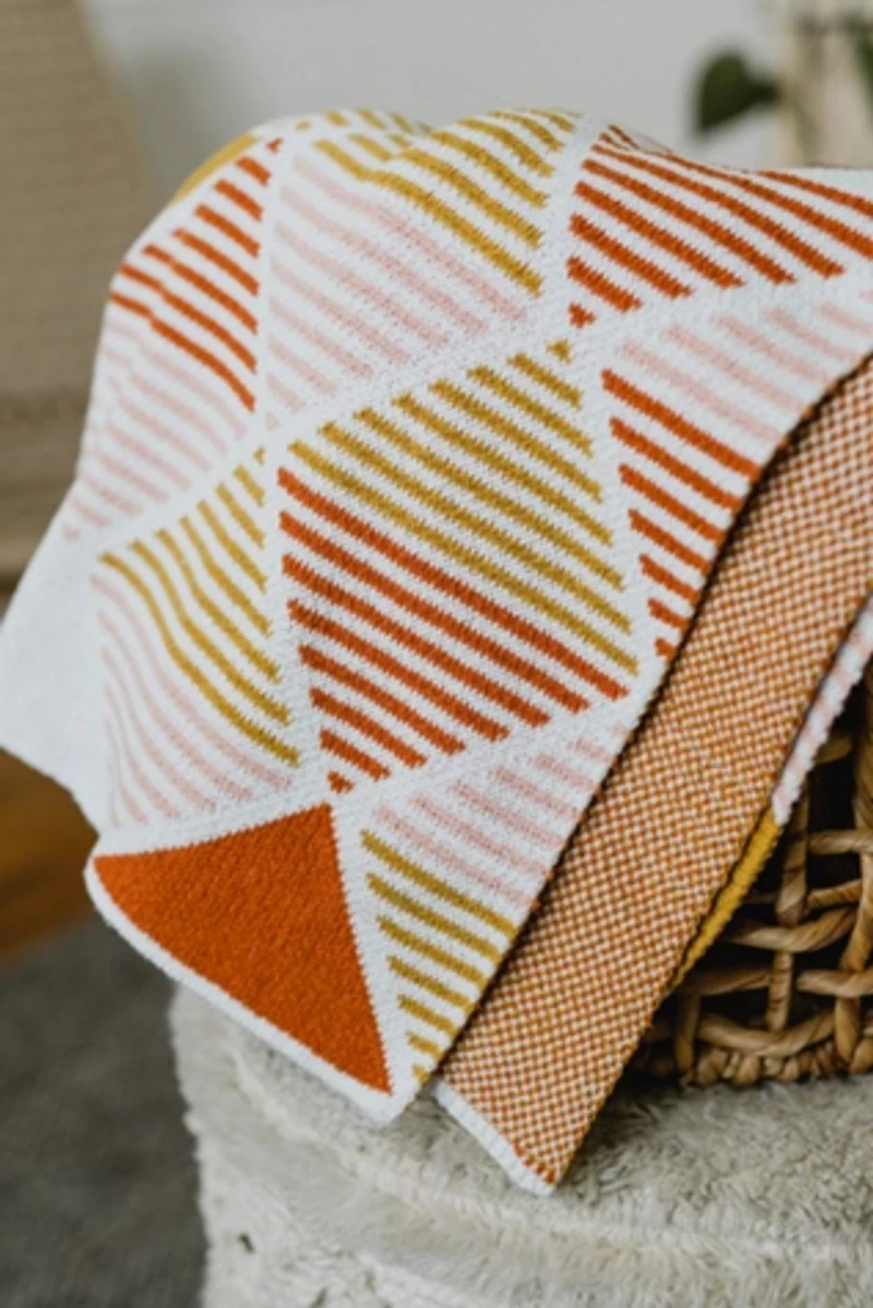 Seek & Swoon Zion Throw Blanket