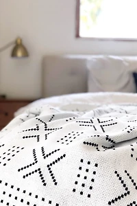 Seek & Swoon Birifini Throw Blanket