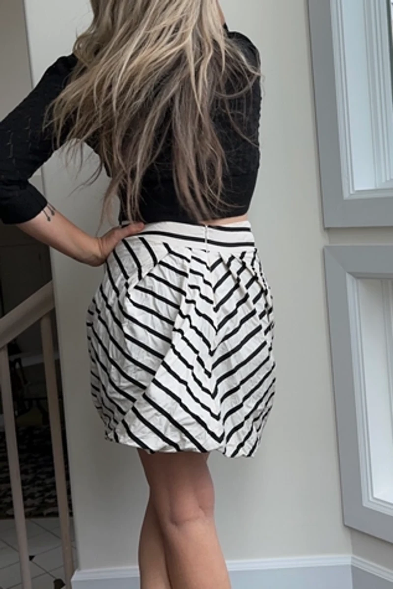 Balloon Hem Striped Mini Skirt Selected by KA.TL.AK