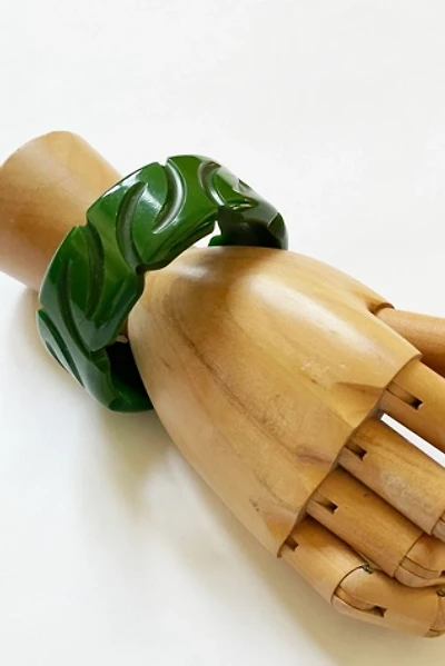 Vintage 1940's Green Carved Bakelite Bangle Bracelet Selected by FernMercantile