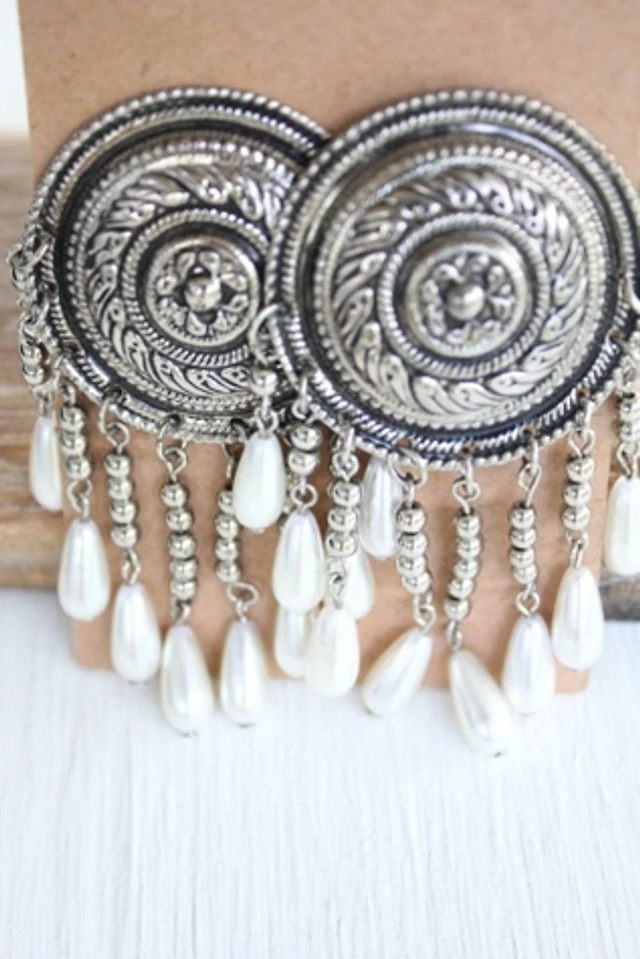 Curried Myrrh Margot Fringe Pearl Headband | Pacific City display picture 1