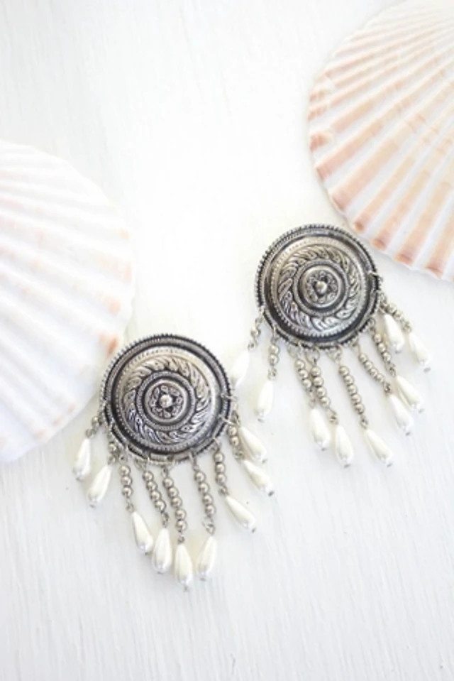 Curried Myrrh Margot Fringe Pearl Headband | Pacific City display picture 3