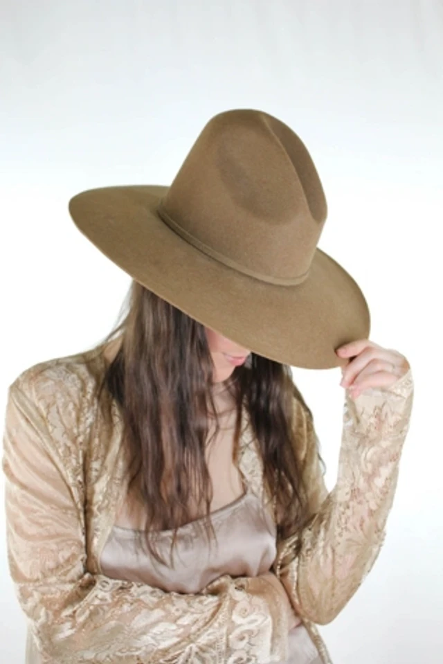 HANDMADE Icelandic Vintage Wool Beret Winter Hat Brown Cream Vintage French Beret Hat for Women Wool Blend Warm Fall Cap  main image 4