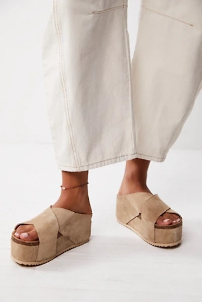 Limelight Flatform Sandals