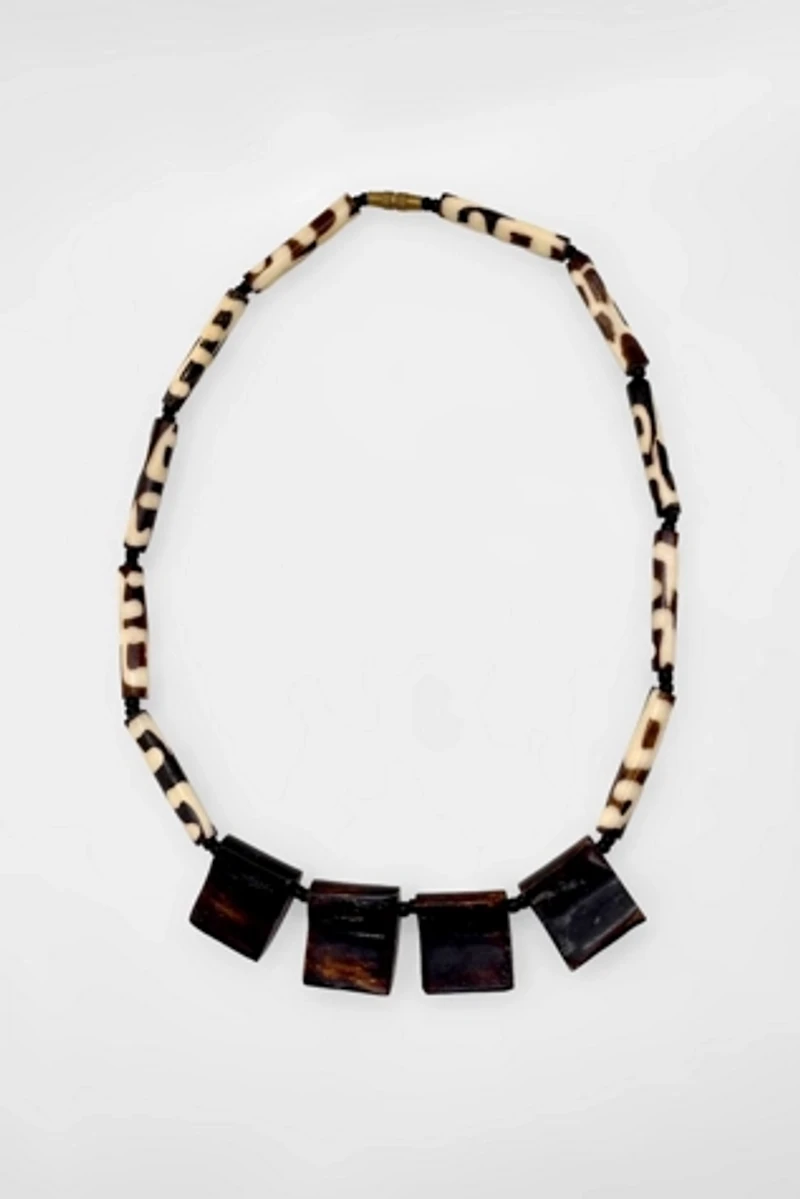 Graphic 80s Bib Necklace Selected by MARMALADE