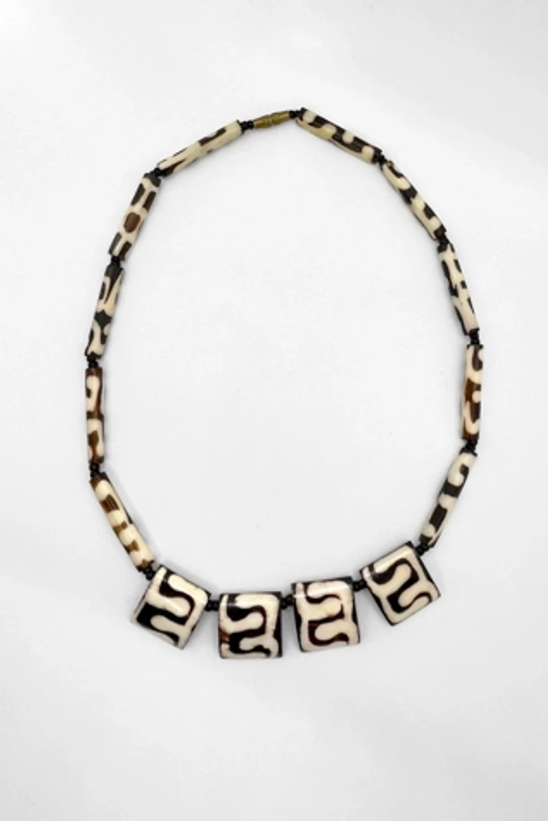 Graphic 80s Bib Necklace Selected by MARMALADE