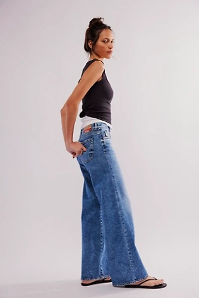 Diesel 1978 D-Akemi Jeans