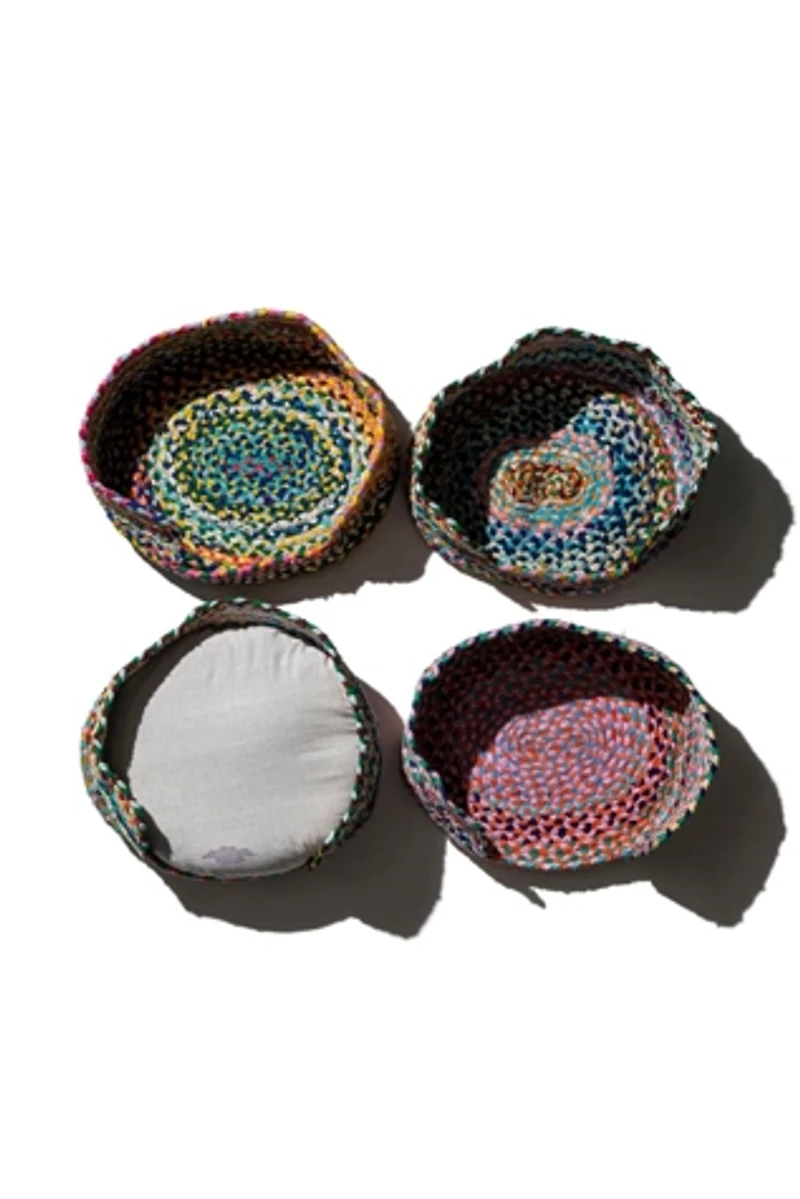 PUEBCO Recycled Braided Pet Bed