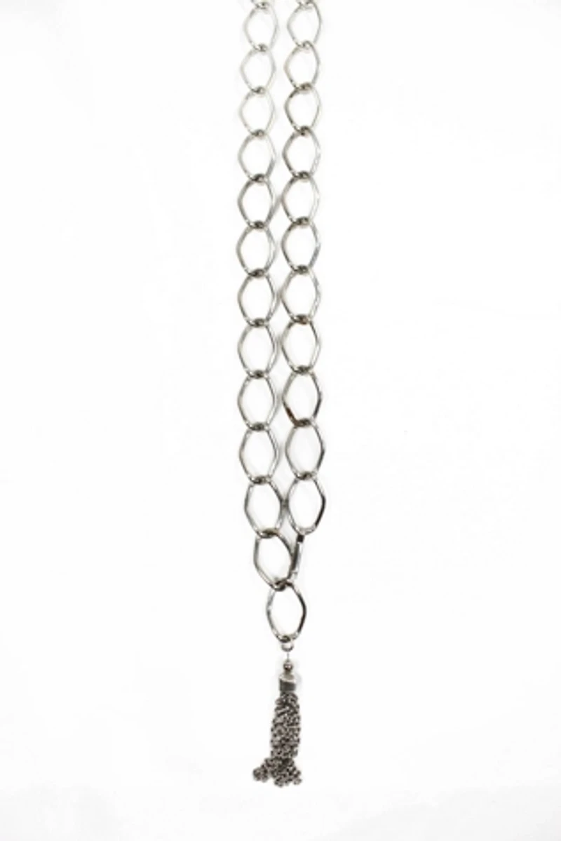1980s Silver Chain Pendant Necklace Selected By Moons + Junes Vintage