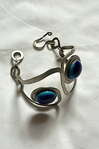 Mid Century Abstract Eye Ball Bracelet Selected by Cherry