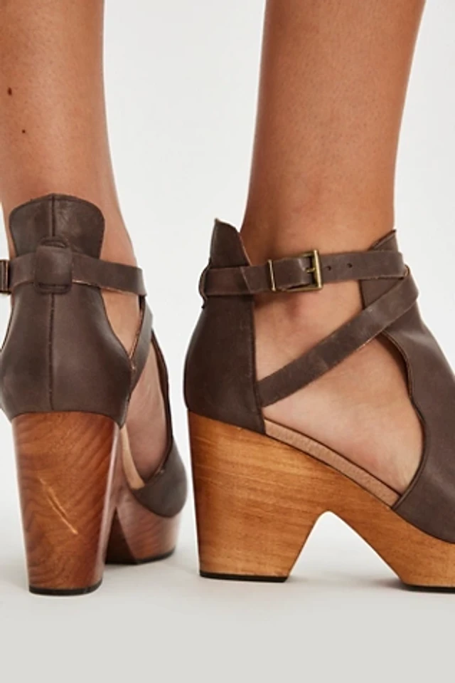 FP Movement Cedar Leather Clogs Hawthorn Mall