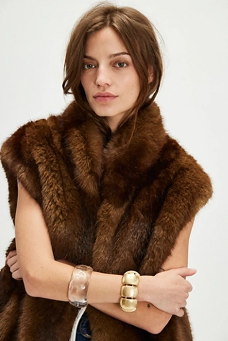 APPARIS Laila Faux Fur Vest