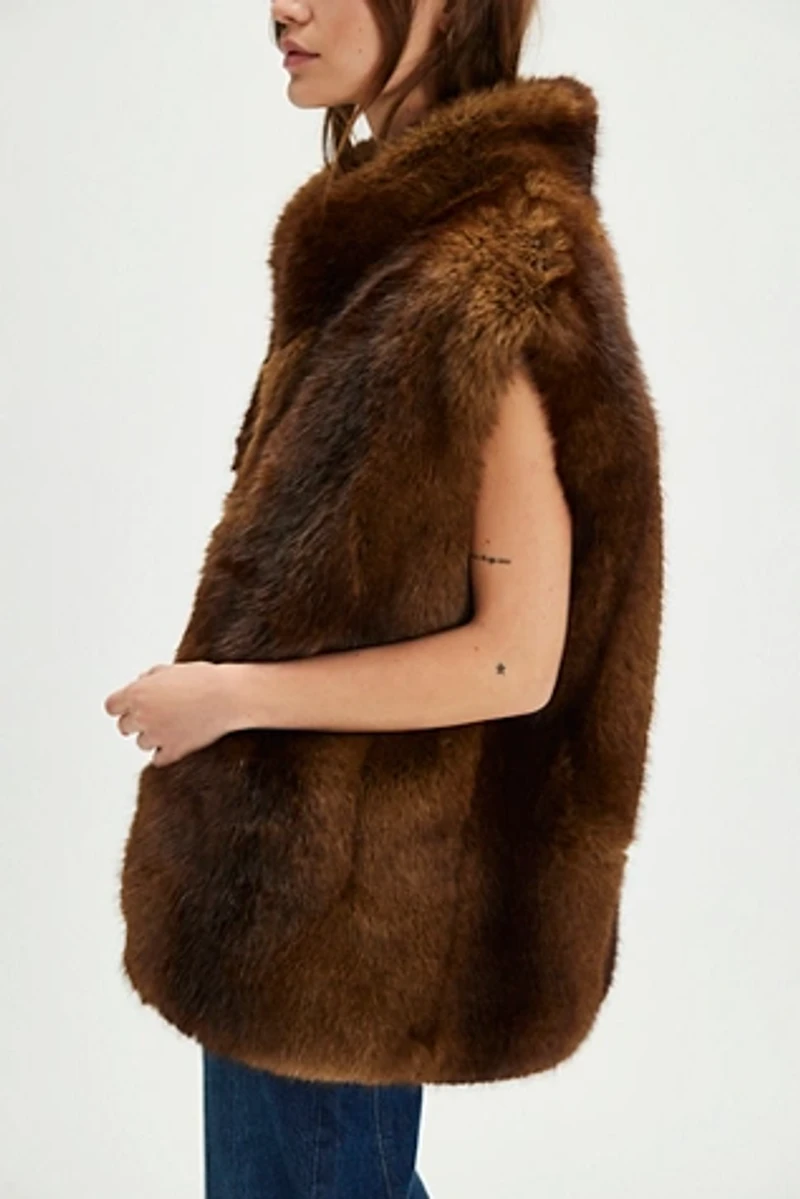 APPARIS Laila Faux Fur Vest