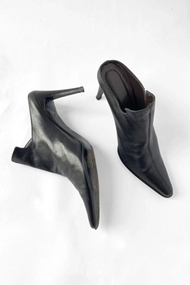 90s Minimalist Stiletto Mules Selected by MARMALADE