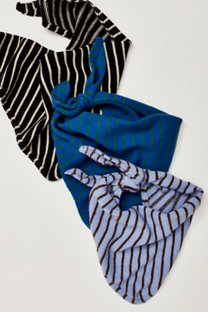 Essential Triangle Striped Scarf