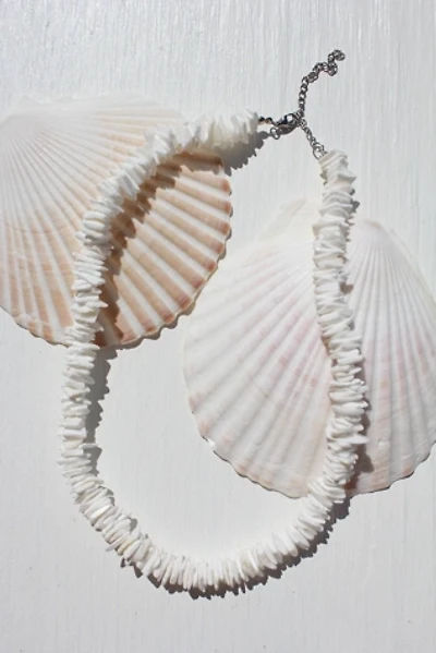 1990s Hawaiian Puka Shell Surfer Necklace Selected By Moons + Junes Vintage