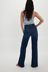 MOTHER The Hustler Roller Sneak Jeans