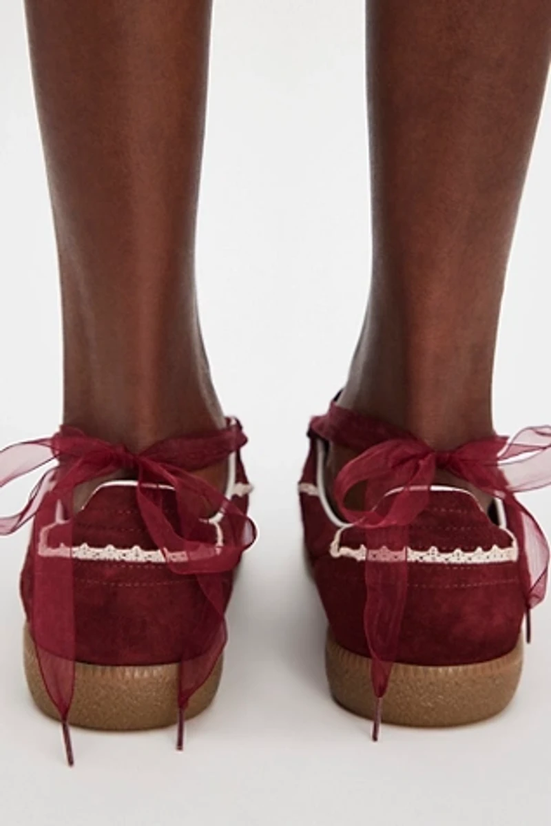 ALOHAS Tb.490 Crochet Sneakers