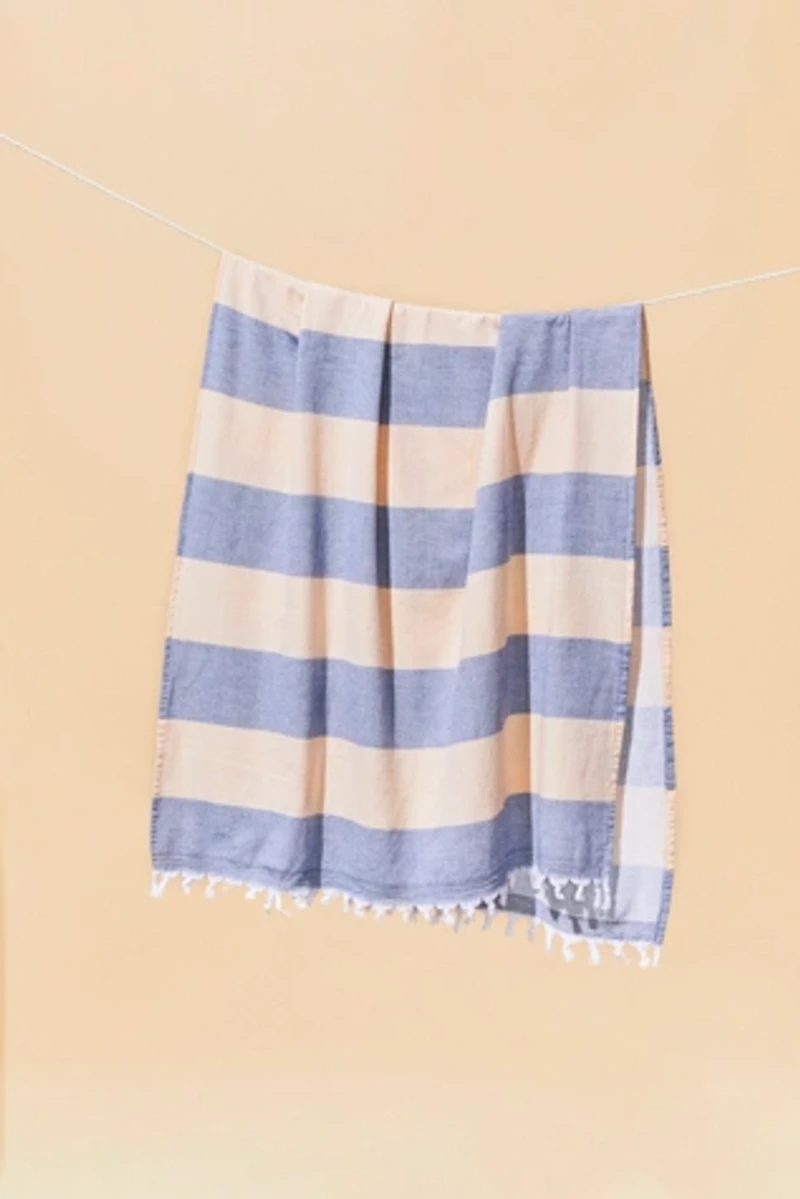 The Get Out Featherweight Towel Set