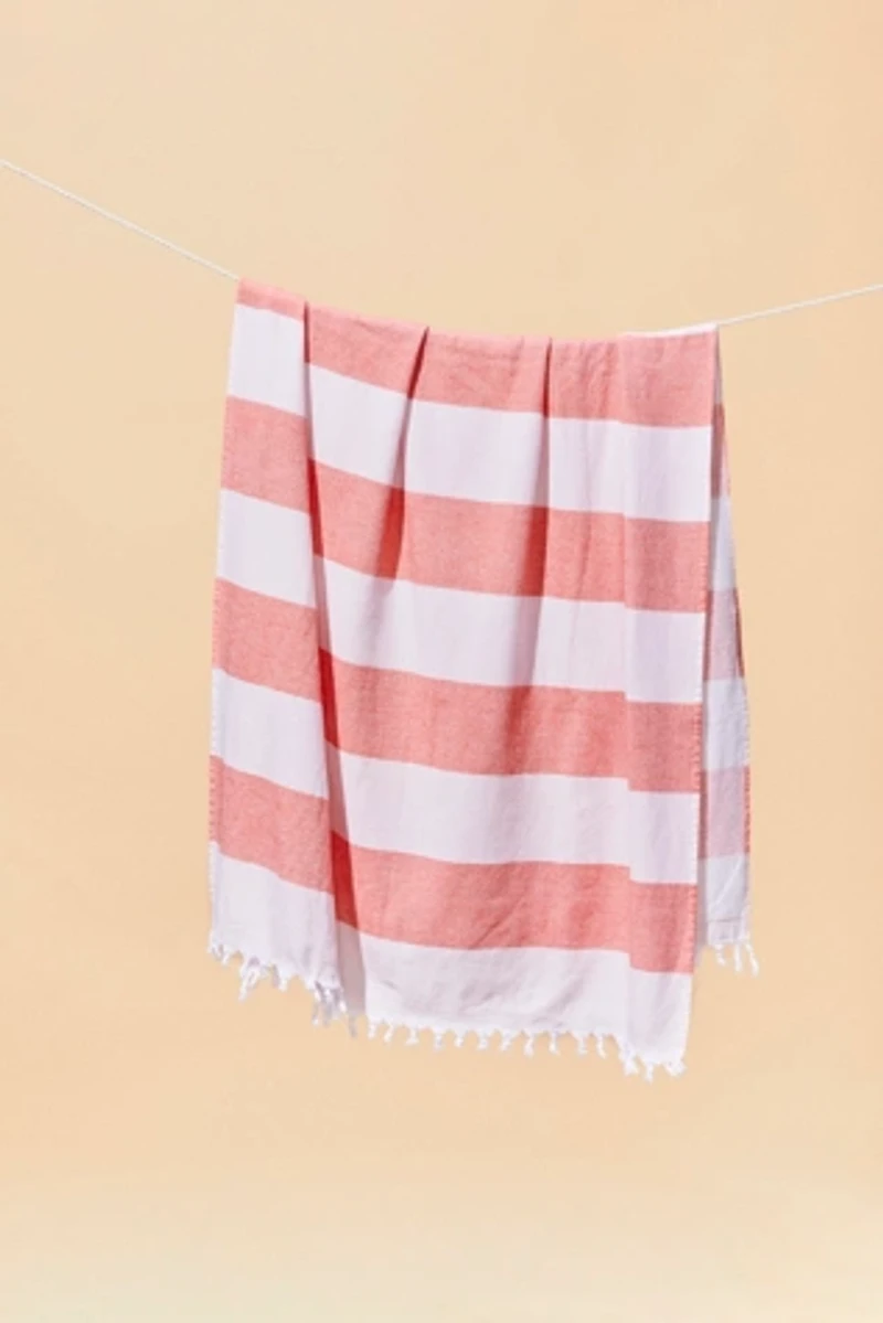 The Get Out Featherweight Towel Set