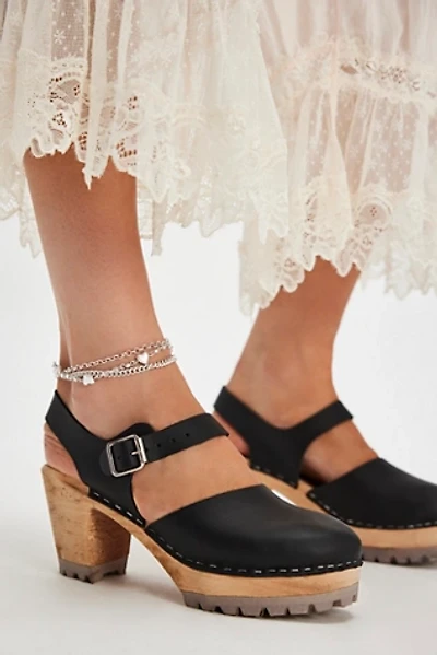 MIA Abba Clogs