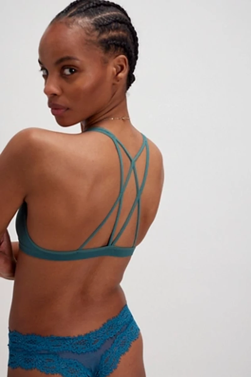 Strappy Back Seamless Bra