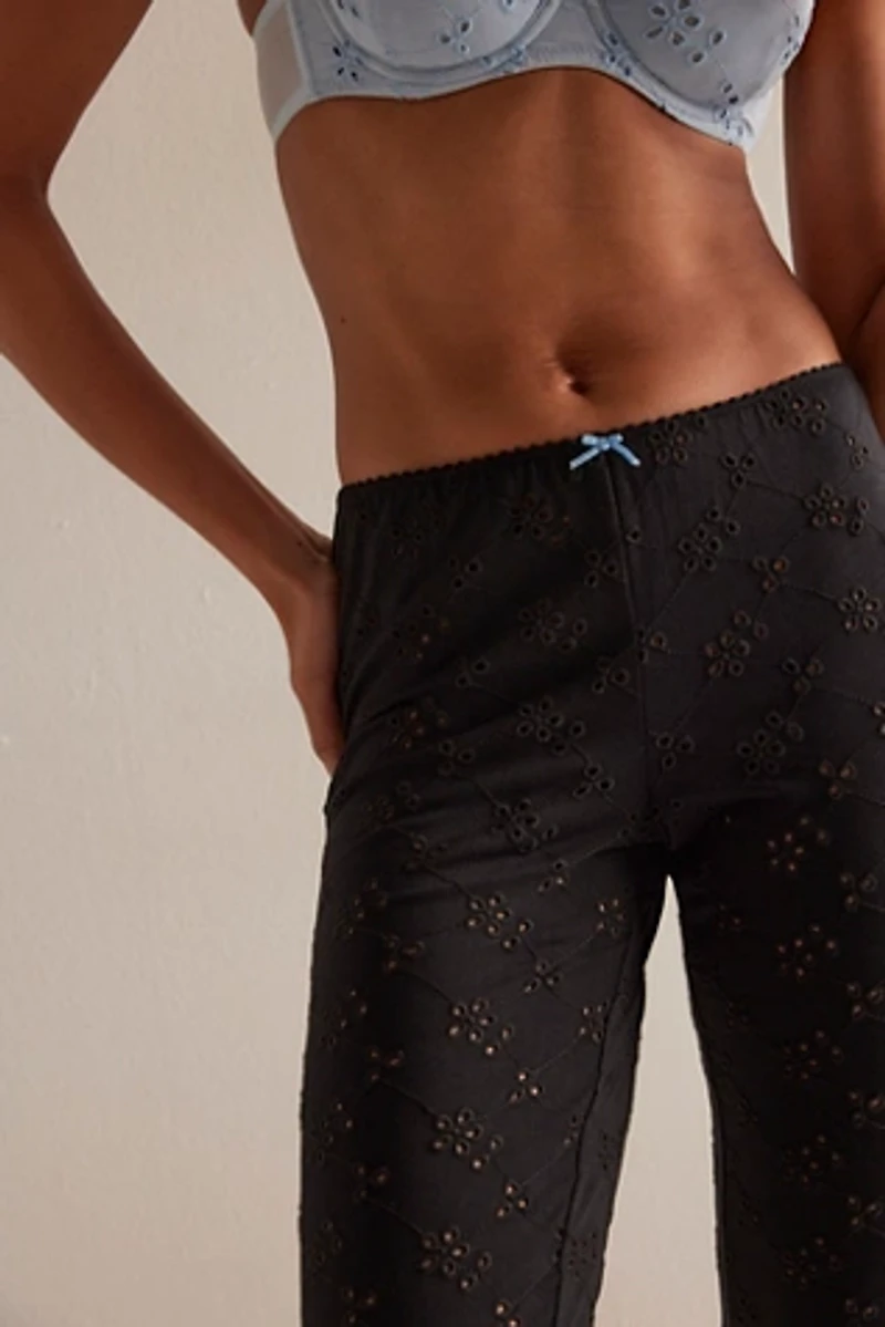 Full Bloom Capris