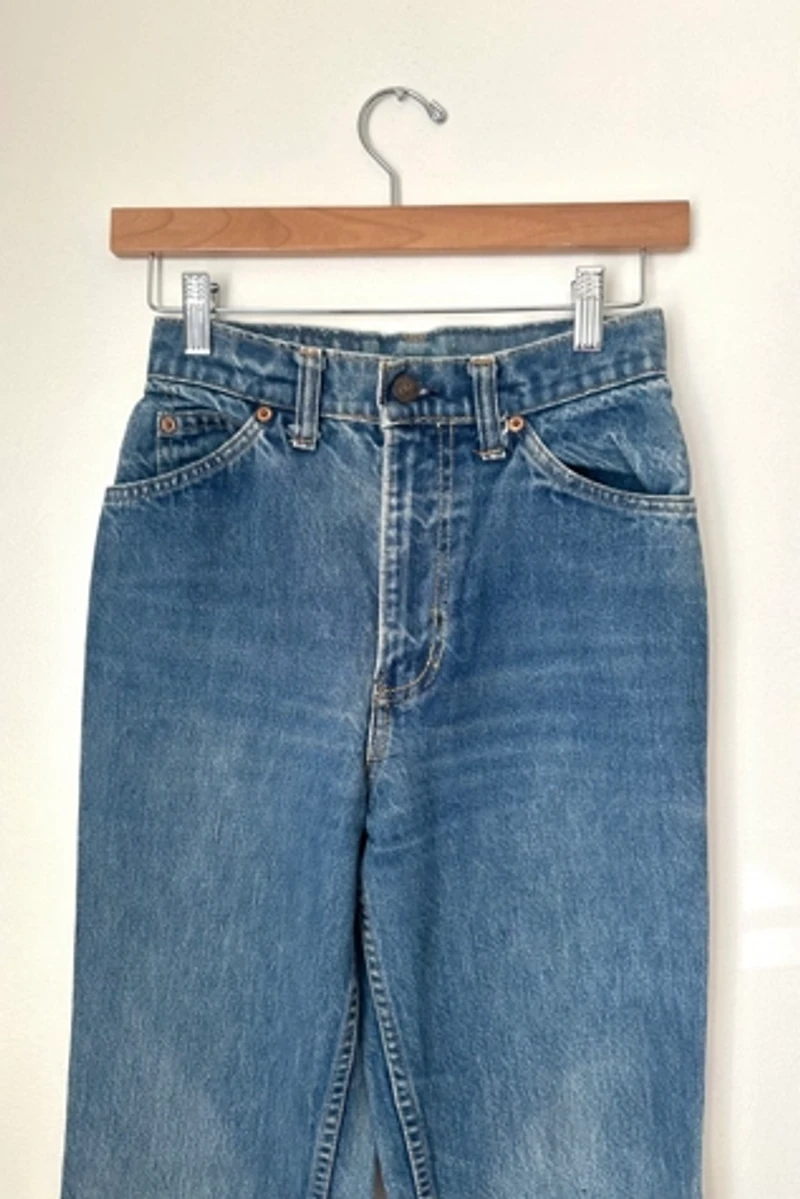 Vintage 1970s Black Label Straight Levis Selected by Grievous Angel Vintage