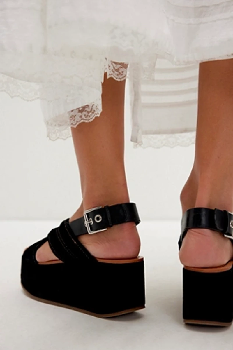 Beach Club Solid Platform Sandals