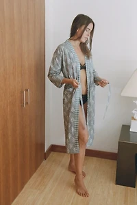 Be Deva Solam Bathrobe