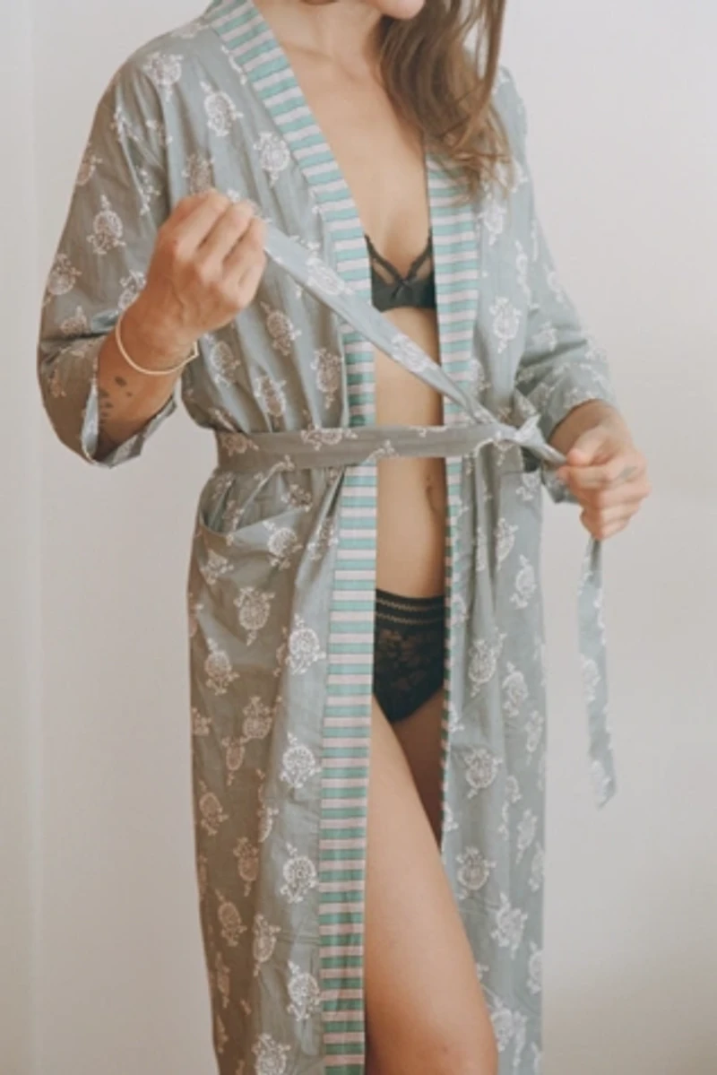 Be Deva Solam Bathrobe