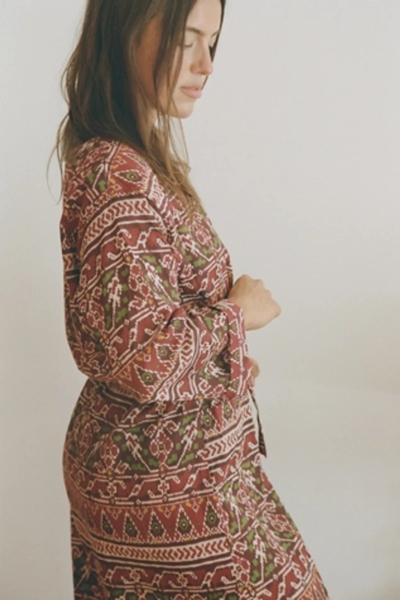 Be Deva Naina Bathrobe