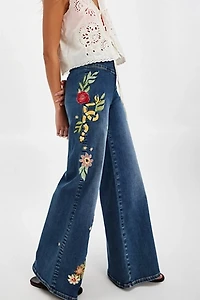 Driftwood Pull-On Wide-Leg Jeans