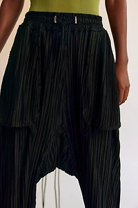 Asparagus Pleated Pocket Pants