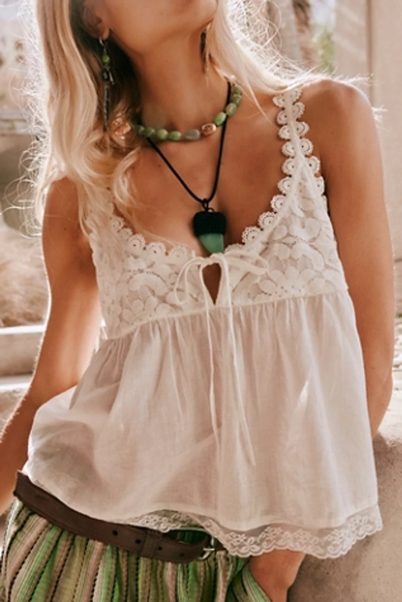 Eleanor Pendant Necklace