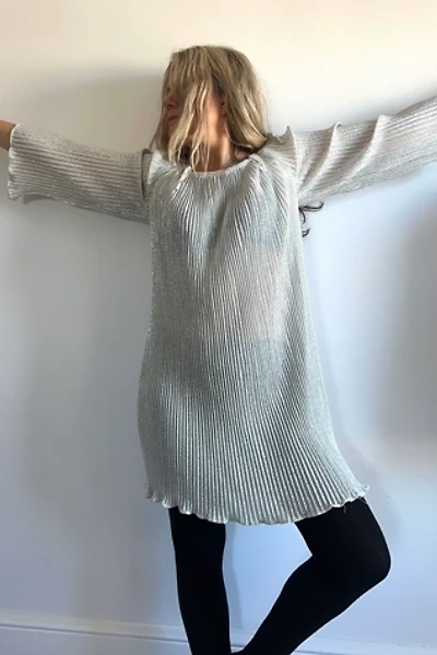 Vintage 60’s Silver Pleated Metallic Mini Selected by KA.TL.AK