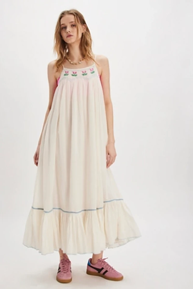 Tip Toeing Tulip Midi Dress