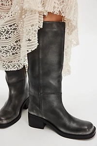 Dana Distressed Pull-On Boots