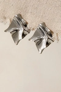 Peppa Dangle Earrings