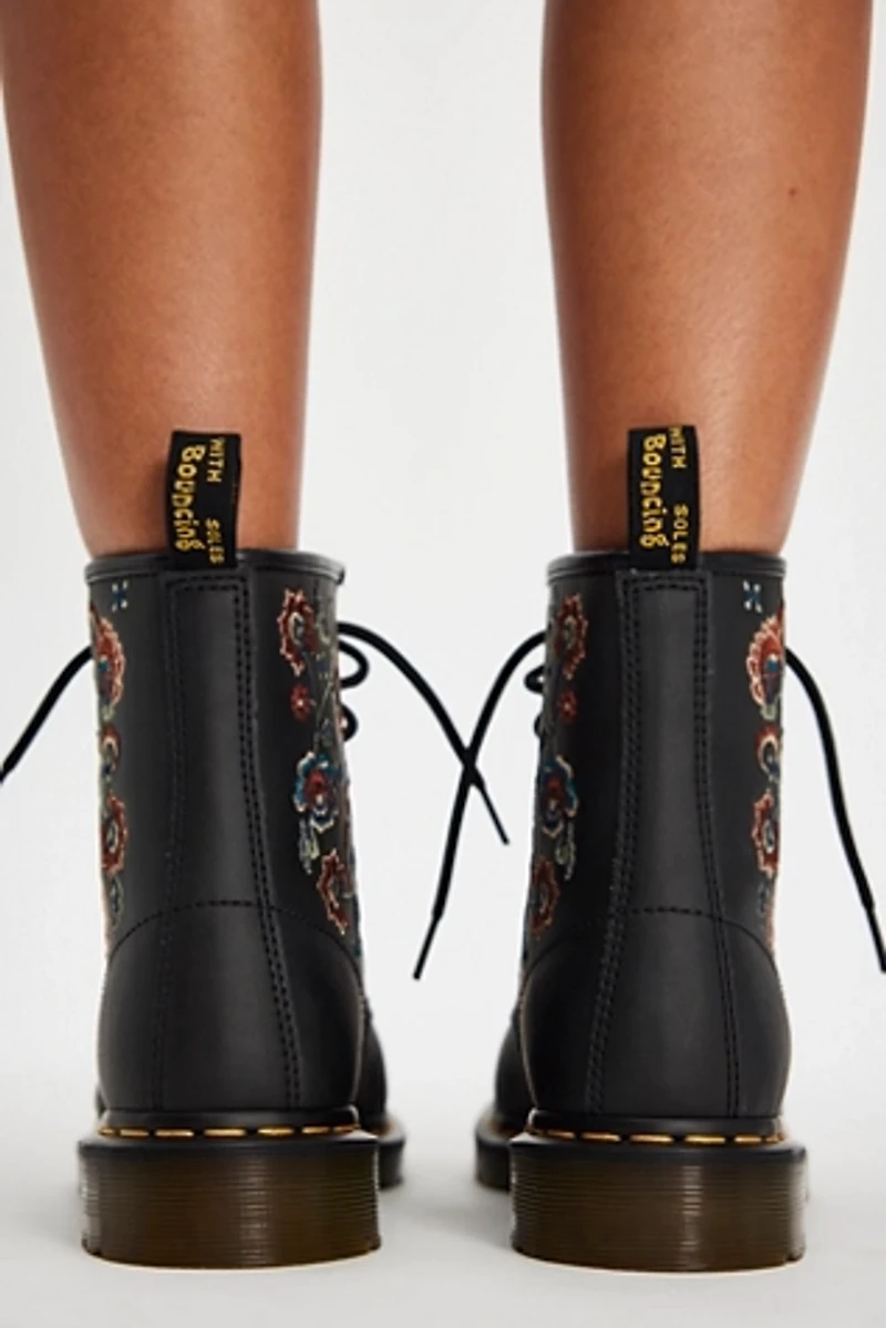 Dr. Martens 1460 Vonda Boots