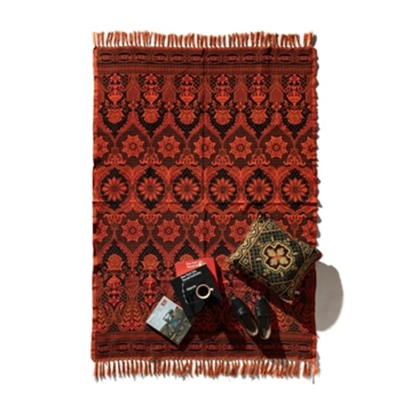PUEBCO Reversible Jacquard Rug